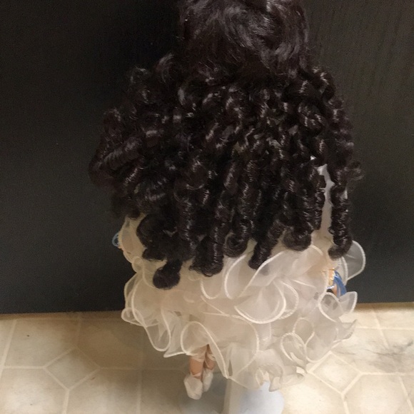 Ballerina porcelain doll - Picture 5 of 6